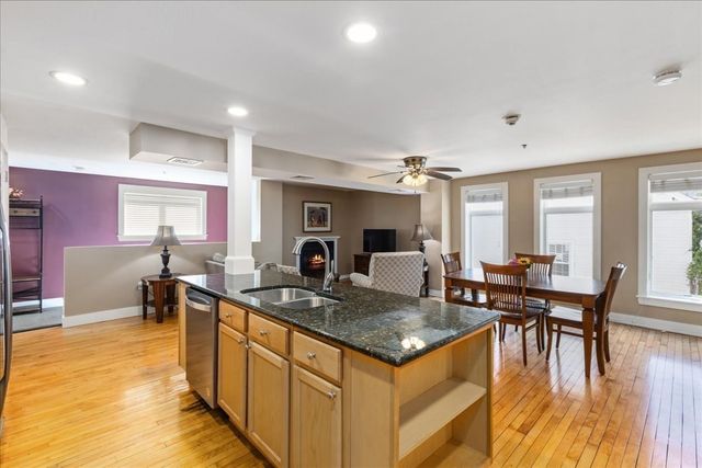 4 Mechanic St 1, Merrimac, MA 01860