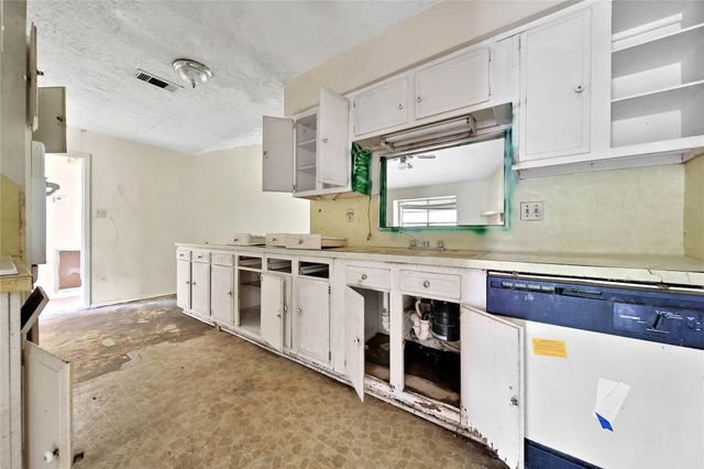 11503 Saulsworth Street, Houston, TX 77099