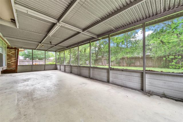 11503 Saulsworth Street, Houston, TX 77099