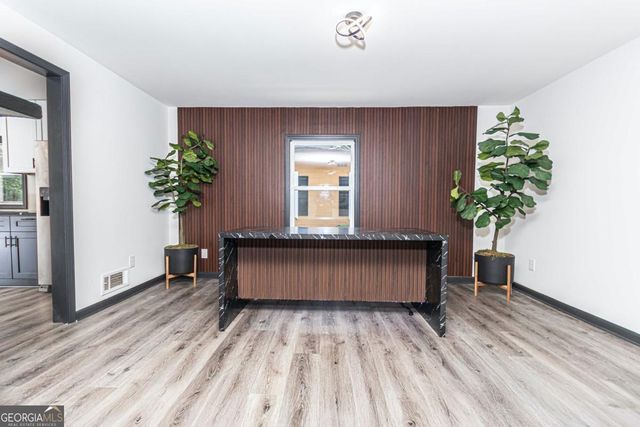 1020 Oakland Drive, Atlanta, GA 30310