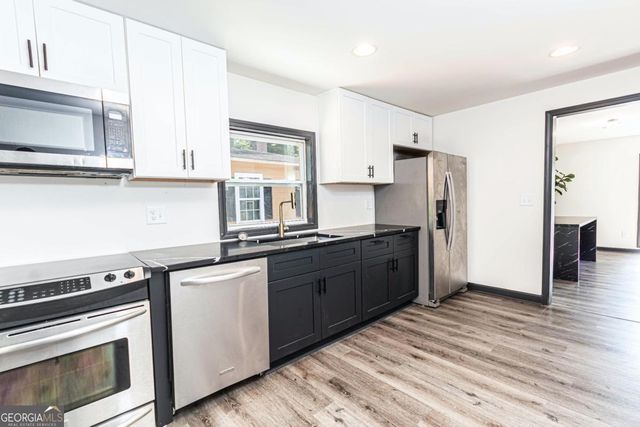 1020 Oakland Drive, Atlanta, GA 30310