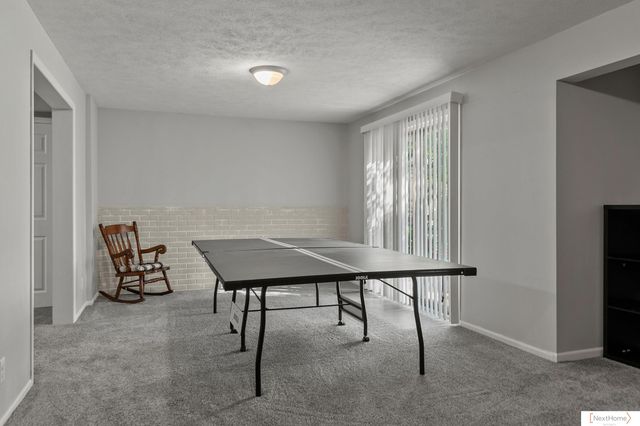 6735 Rockwood Lane, Lincoln, NE 68516