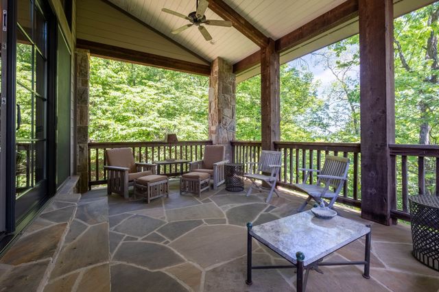 167 Pollywood Ln, Sewanee, TN 37375