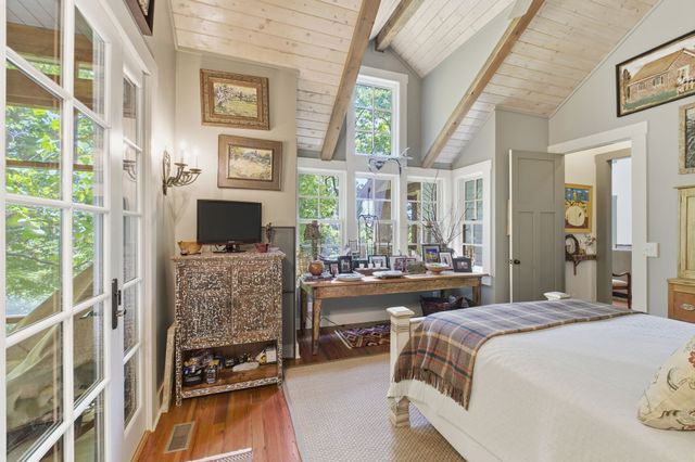 167 Pollywood Ln, Sewanee, TN 37375