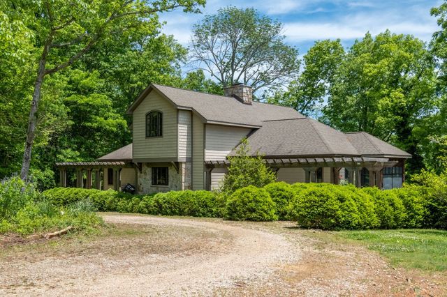 167 Pollywood Ln, Sewanee, TN 37375