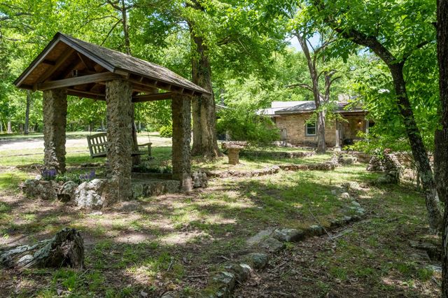 167 Pollywood Ln, Sewanee, TN 37375