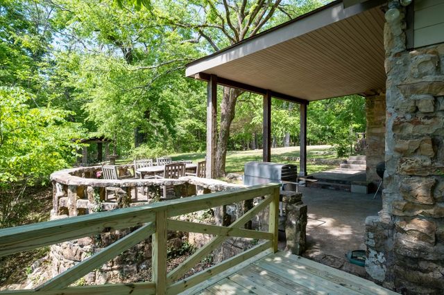 167 Pollywood Ln, Sewanee, TN 37375