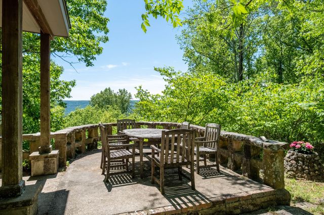 167 Pollywood Ln, Sewanee, TN 37375
