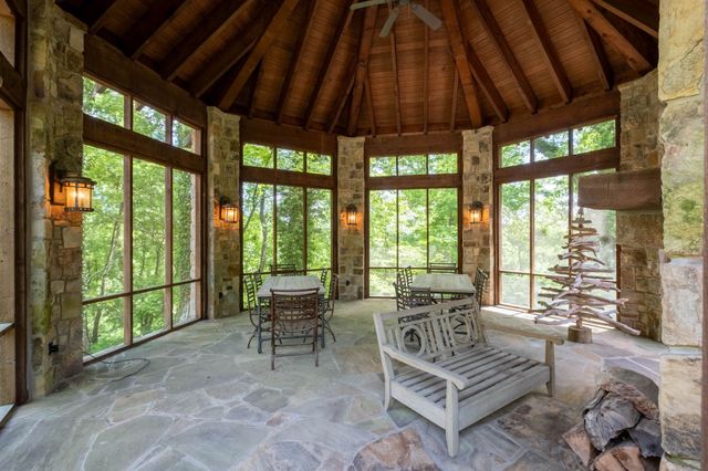 167 Pollywood Ln, Sewanee, TN 37375