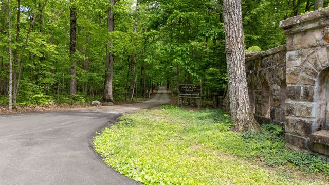 167 Pollywood Ln, Sewanee, TN 37375