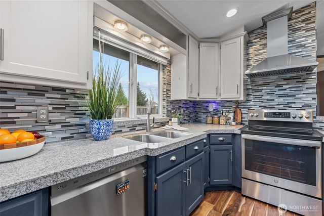 5330 NE 95th Place, Marysville, WA 98270