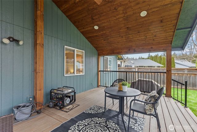 5330 NE 95th Place, Marysville, WA 98270