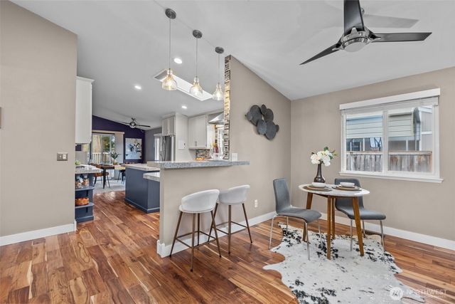 5330 NE 95th Place, Marysville, WA 98270