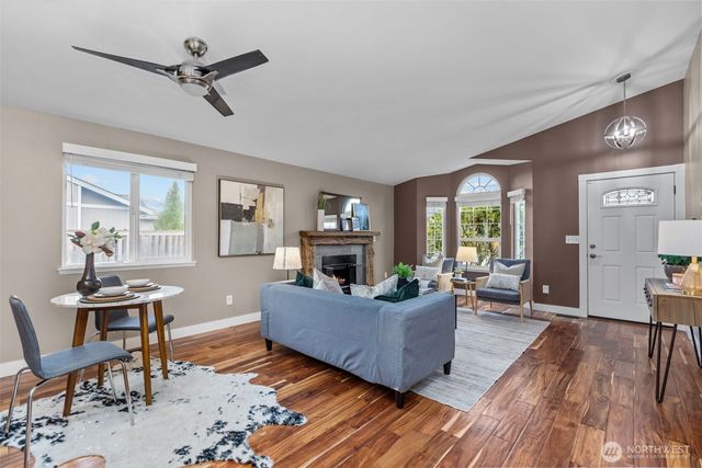 5330 NE 95th Place, Marysville, WA 98270