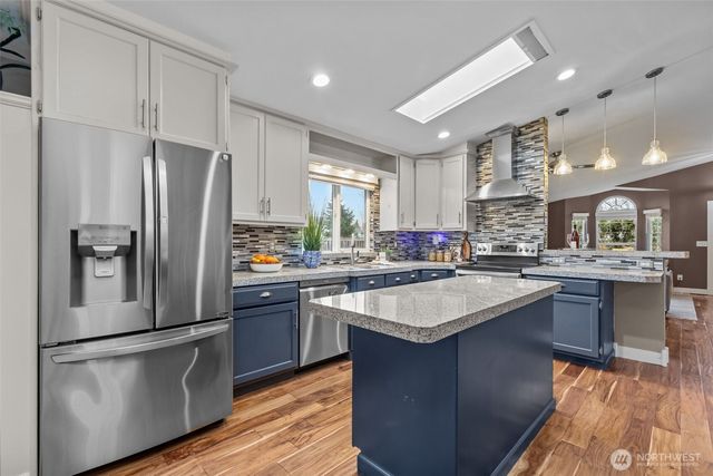 5330 NE 95th Place, Marysville, WA 98270