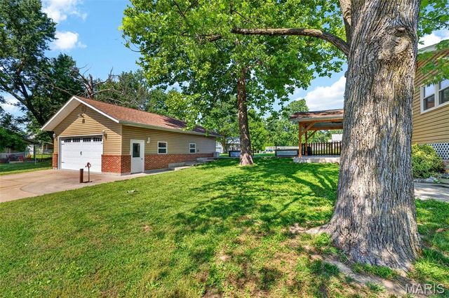 1428 E 6th Street, Washington, MO 63090