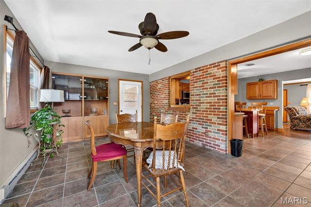 1428 E 6th Street, Washington, MO 63090