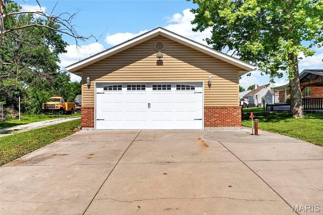 1428 E 6th Street, Washington, MO 63090