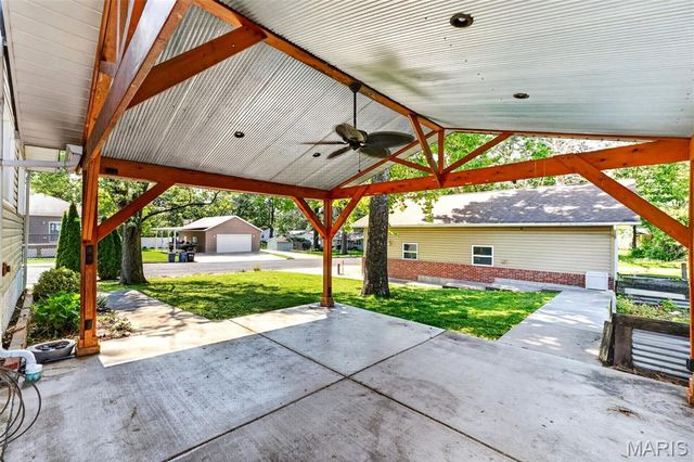 1428 E 6th Street, Washington, MO 63090