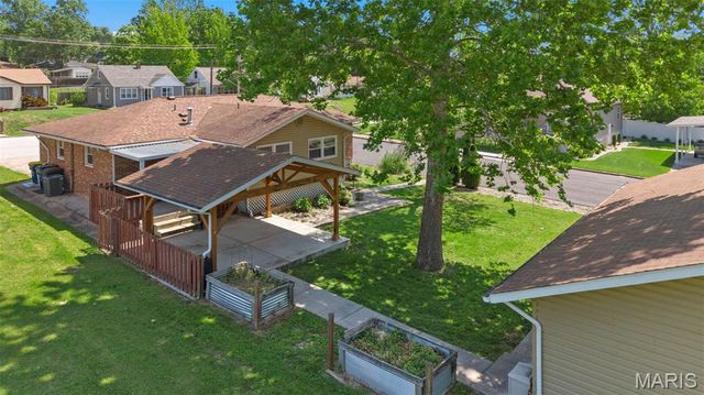 1428 E 6th Street, Washington, MO 63090