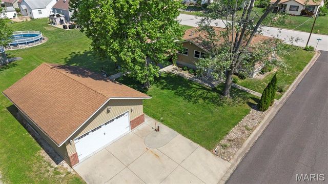 1428 E 6th Street, Washington, MO 63090