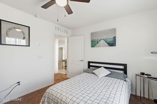 1345 W Vuelta Del Yunque, Sahuarita, AZ 85629