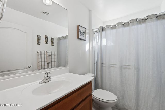 1345 W Vuelta Del Yunque, Sahuarita, AZ 85629