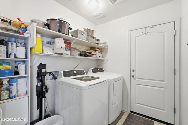 1345 W Vuelta Del Yunque, Sahuarita, AZ 85629