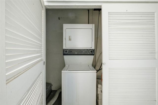 3323 BARSTOW STREET, Sarasota, FL 34235