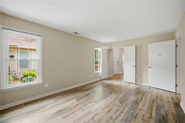 1307 Eagles Trace Path Apt A, Chesapeake, VA 23320