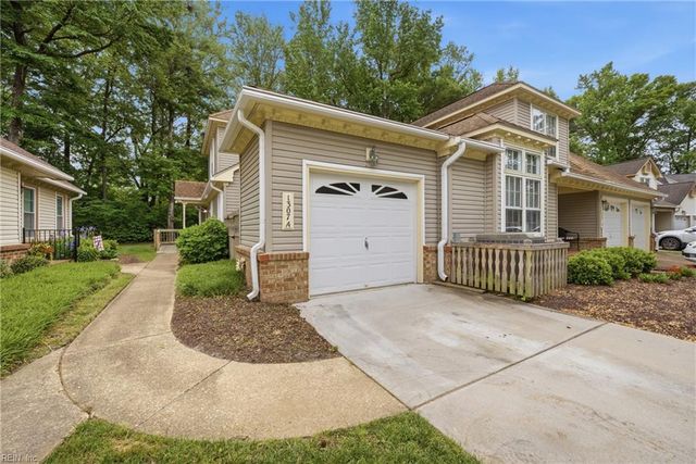 1307 Eagles Trace Path Apt A, Chesapeake, VA 23320