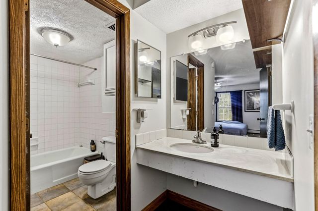 4548 Cedar Lake Road S 2, Saint Louis Park, MN 55416