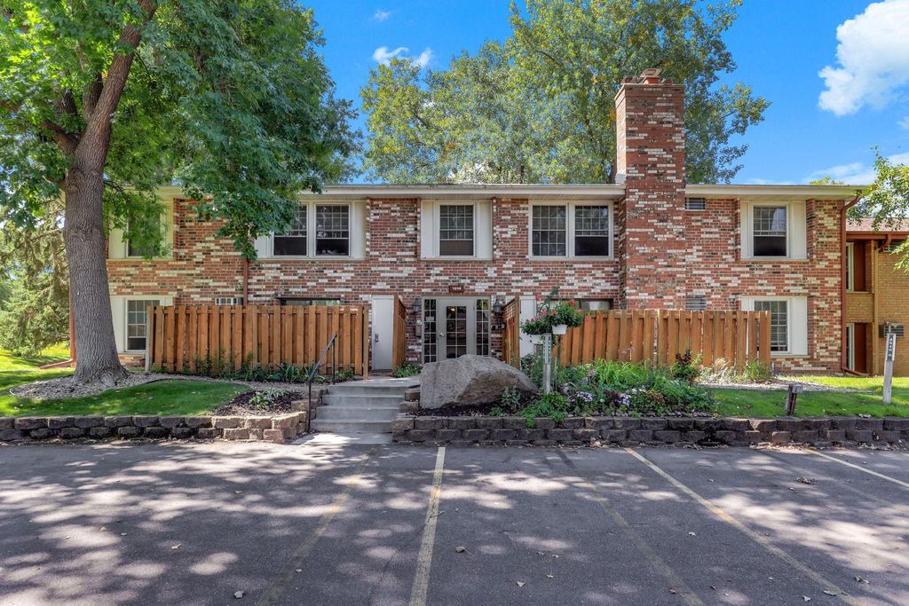 4548 Cedar Lake Road S 2, Saint Louis Park, MN 55416 — photo 2