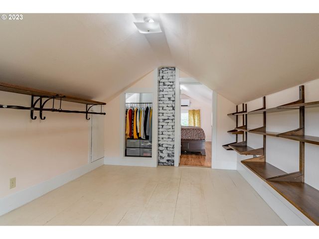 2075 Ne Mossy Loop, Toledo, OR 97391