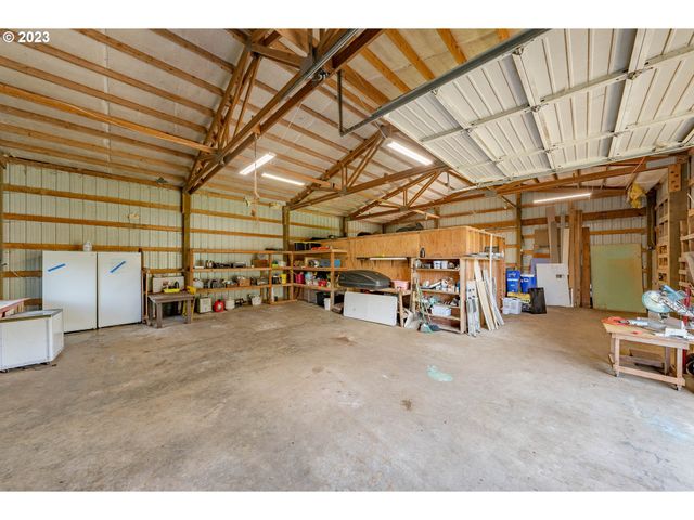 2075 Ne Mossy Loop, Toledo, OR 97391