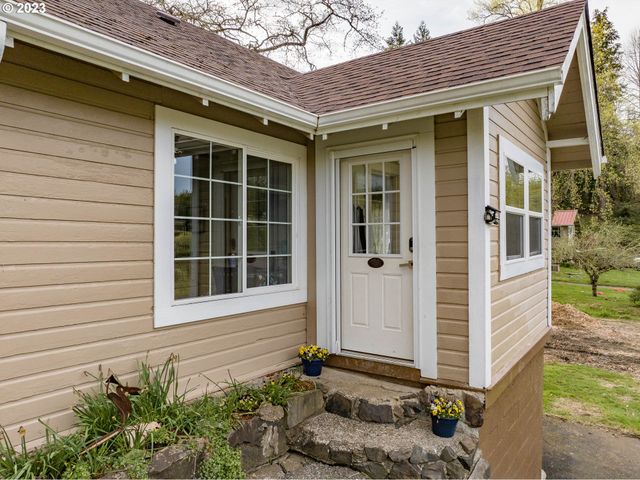 2075 Ne Mossy Loop, Toledo, OR 97391