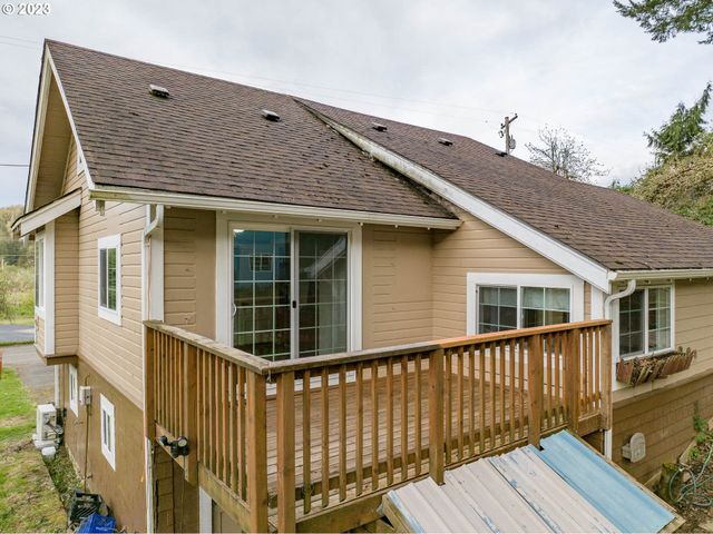 2075 Ne Mossy Loop, Toledo, OR 97391