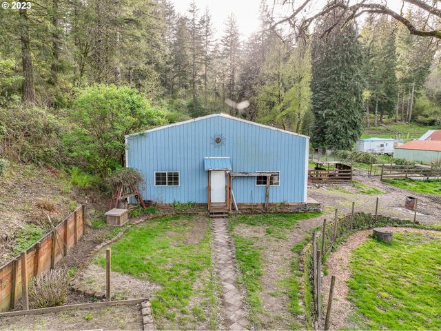2075 Ne Mossy Loop, Toledo, OR 97391