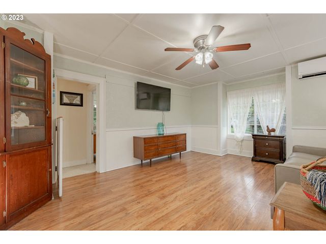 2075 Ne Mossy Loop, Toledo, OR 97391