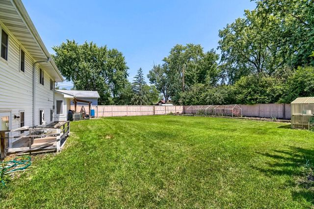 7024 Halifax Avenue N, Brooklyn Center, MN 55429