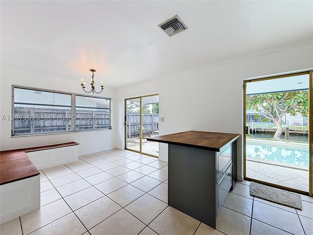 1841 NW 33rd Ct, Oakland Park, FL 33309