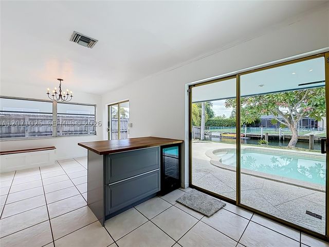 1841 NW 33rd Ct, Oakland Park, FL 33309