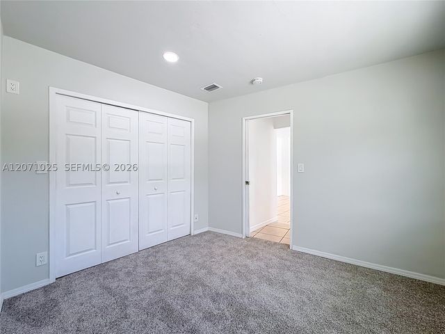 1841 NW 33rd Ct, Oakland Park, FL 33309