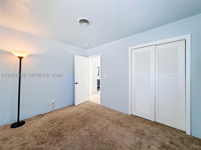 1841 NW 33rd Ct, Oakland Park, FL 33309
