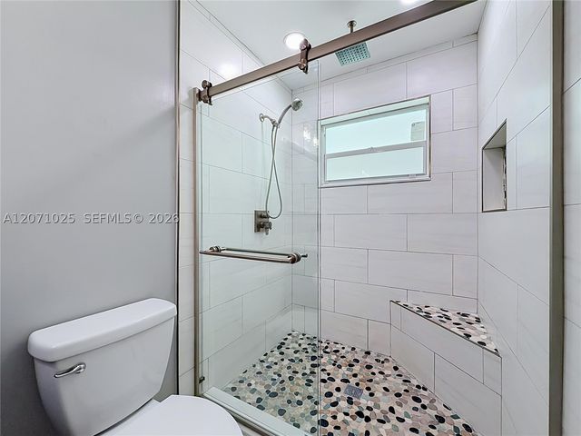 1841 NW 33rd Ct, Oakland Park, FL 33309