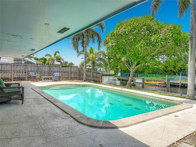 1841 NW 33rd Ct, Oakland Park, FL 33309