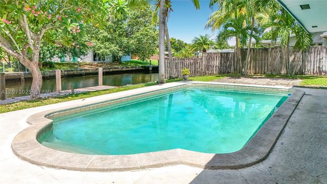 1841 NW 33rd Ct, Oakland Park, FL 33309