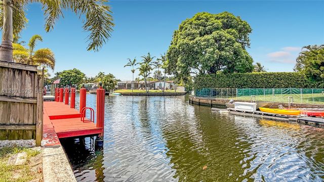 1841 NW 33rd Ct, Oakland Park, FL 33309