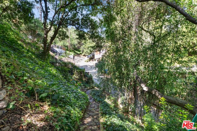 9976 Westwanda Drive, Beverly Hills, CA 90210