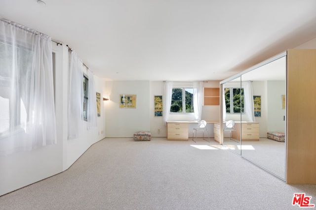 9976 Westwanda Drive, Beverly Hills, CA 90210